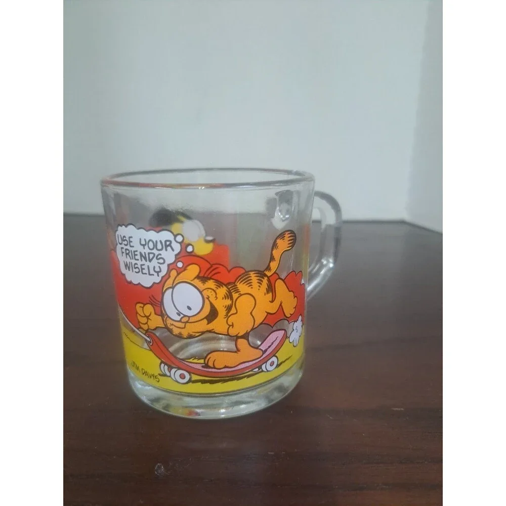 1978 McDonalds Anchor Hocking Garfield Use Your Friends Wisely  Mug